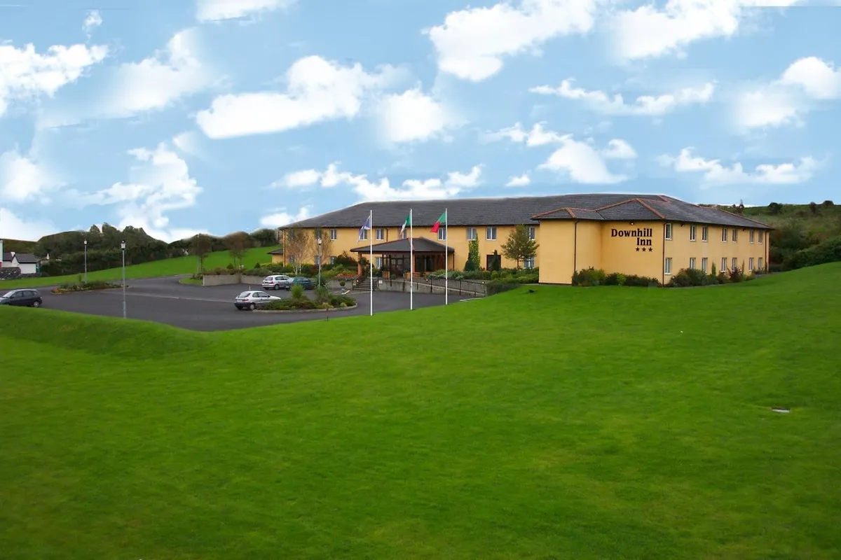 Downhill House Hotel squash venue photo 4 of 5