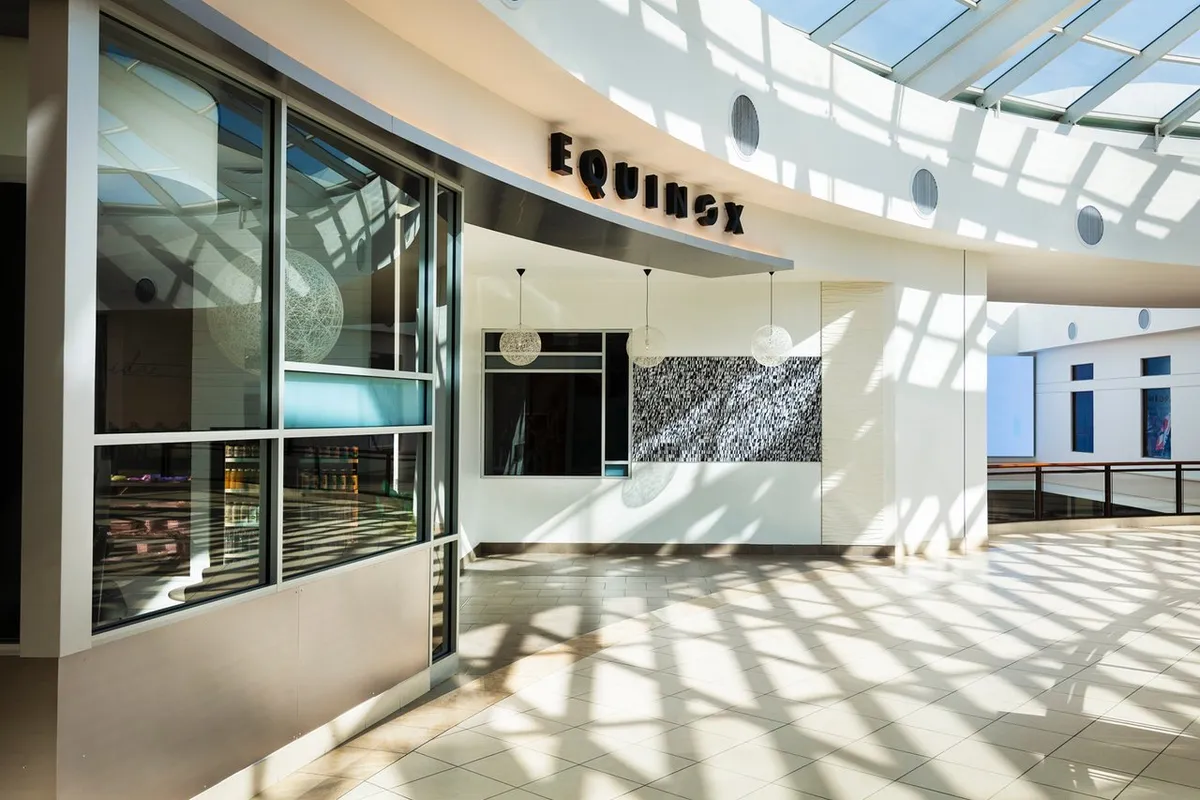 Equinox Sports Club Washington, D.C. squash venue photo 5 of 9