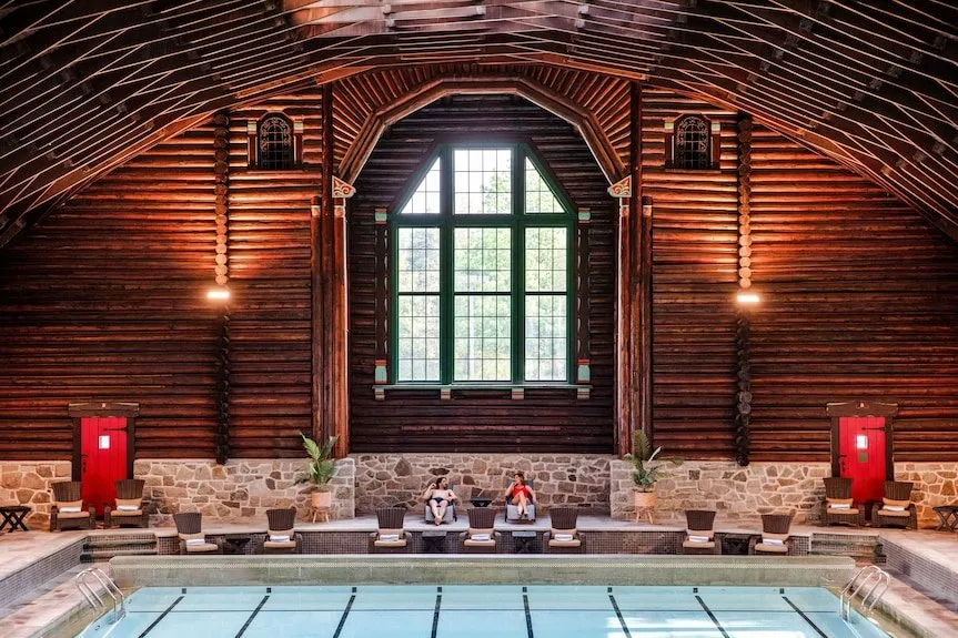 Fairmont Le Chateau Montebello squash venue photo 1 of 4