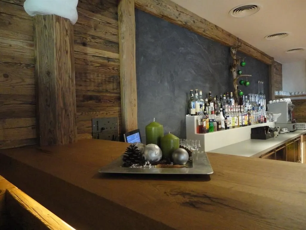 Ferienhotel Pass Thurn squash venue photo 3 of 6