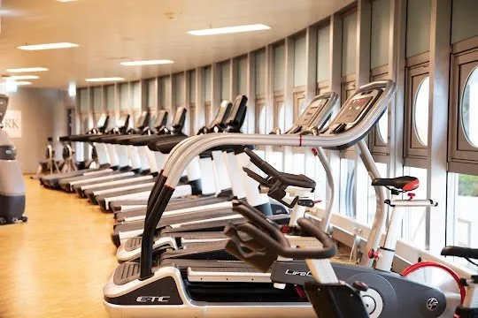 Fitnesspark Time-Out Ostermundigen squash venue photo 1 of 8