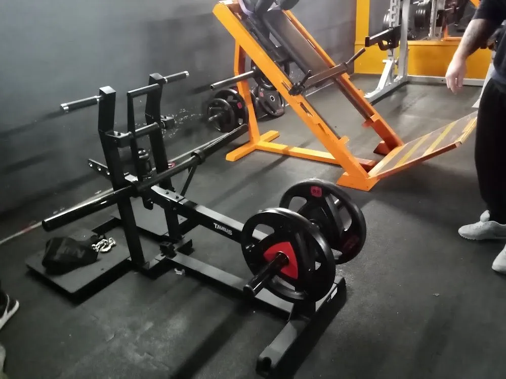 24/7 Fitness (Fareham) squash venue photo 6 of 10