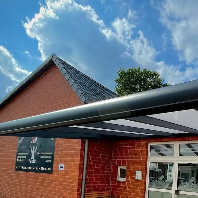 FitnessWORLD Walsrode squash venue photo 1 of 8