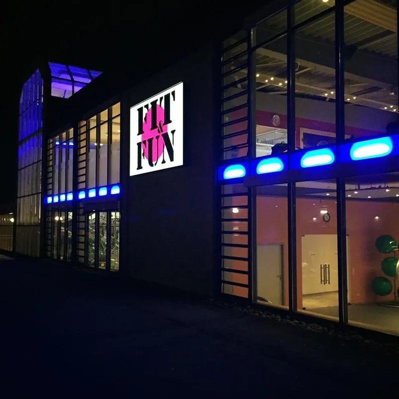 Fit und Fun squash venue photo 4 of 6