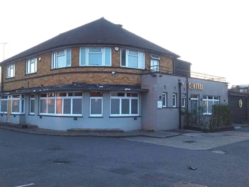 Ford Sports & Social Club (Newbury Park) squash venue photo 5 of 7