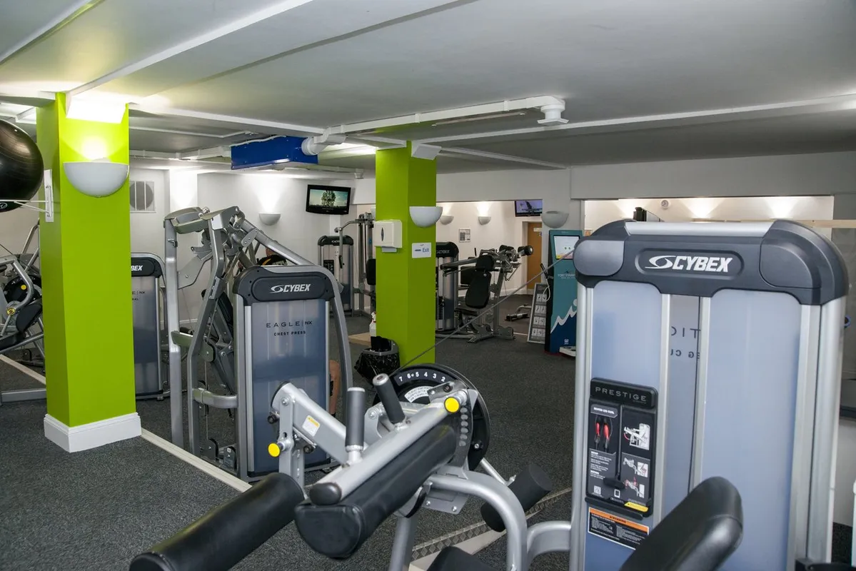 Fort Stamford Health & Fitness squash venue photo 5 of 8