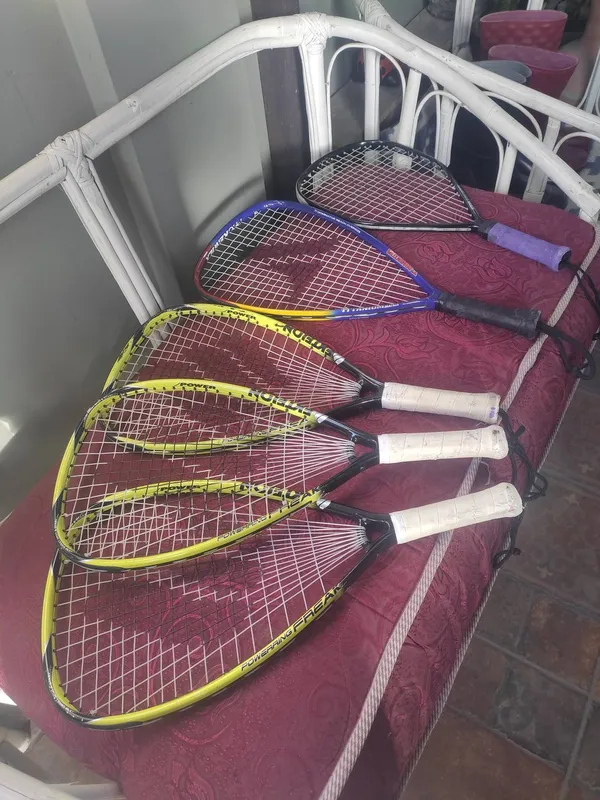 Fronton Raquet Wally Squash San Lorenzo squash venue photo 1 of 5