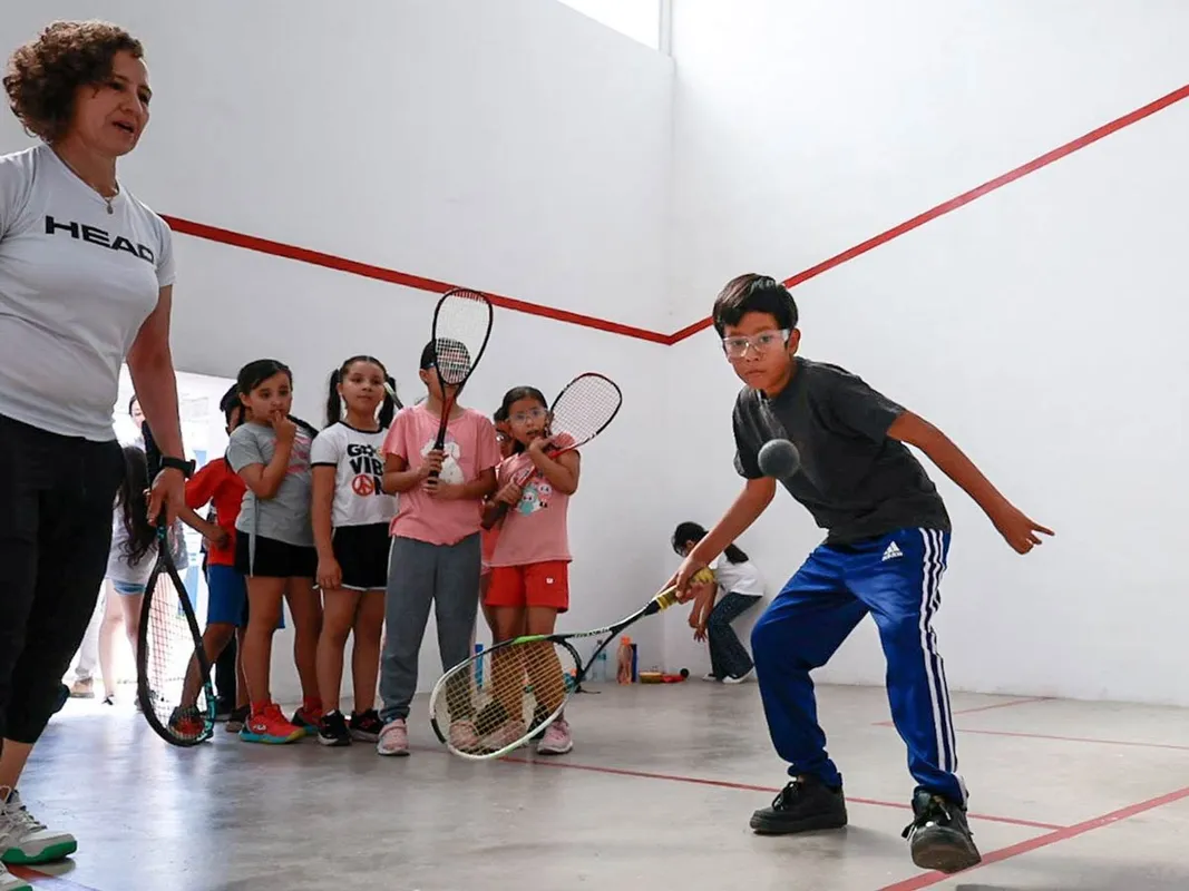 Frontenis Deportivo Ferrocarrilero squash venue photo 7 of 8