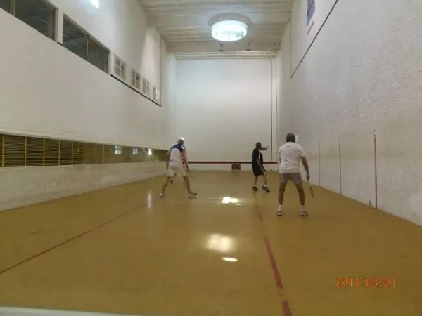 Fronton de Ibarrangelu squash venue photo 2 of 9