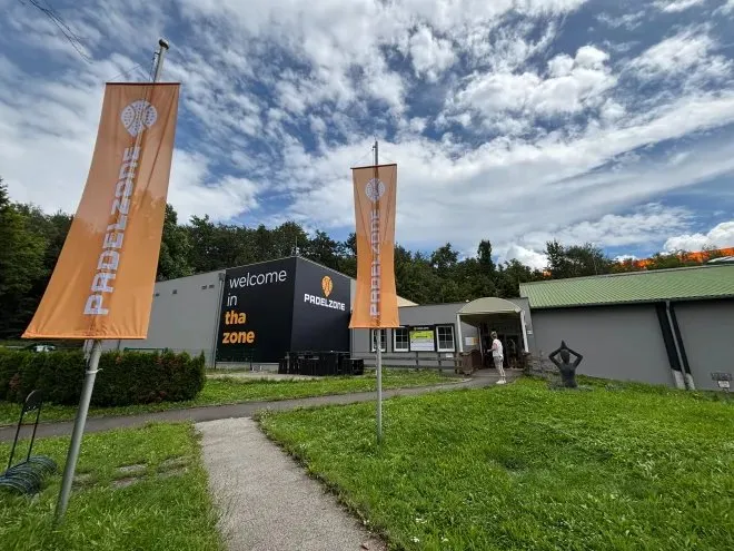 F10 Sports- & Fitnessclub squash venue photo 3 of 8