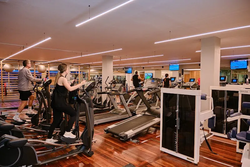 Gimnasio Squash Santiago (Milladoiro) squash venue photo 5 of 8