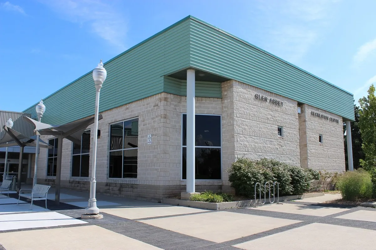 Glen Abbey Community Centre squash venue photo 9 of 9