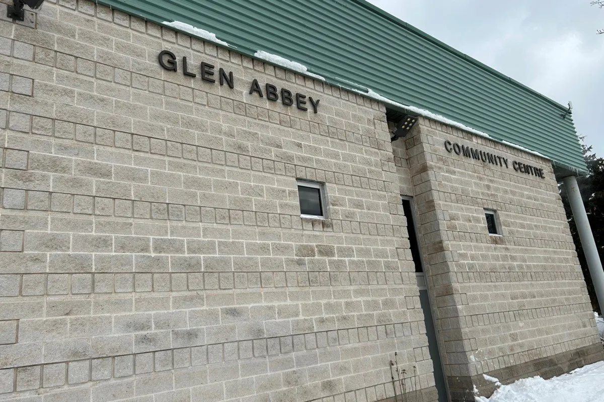 Glen Abbey Community Centre squash venue photo 7 of 9