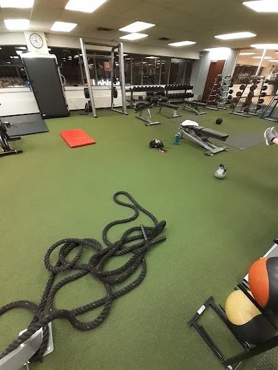 GoodLife Fitness Toronto Dunfield and Eglinton squash venue photo 3 of 9
