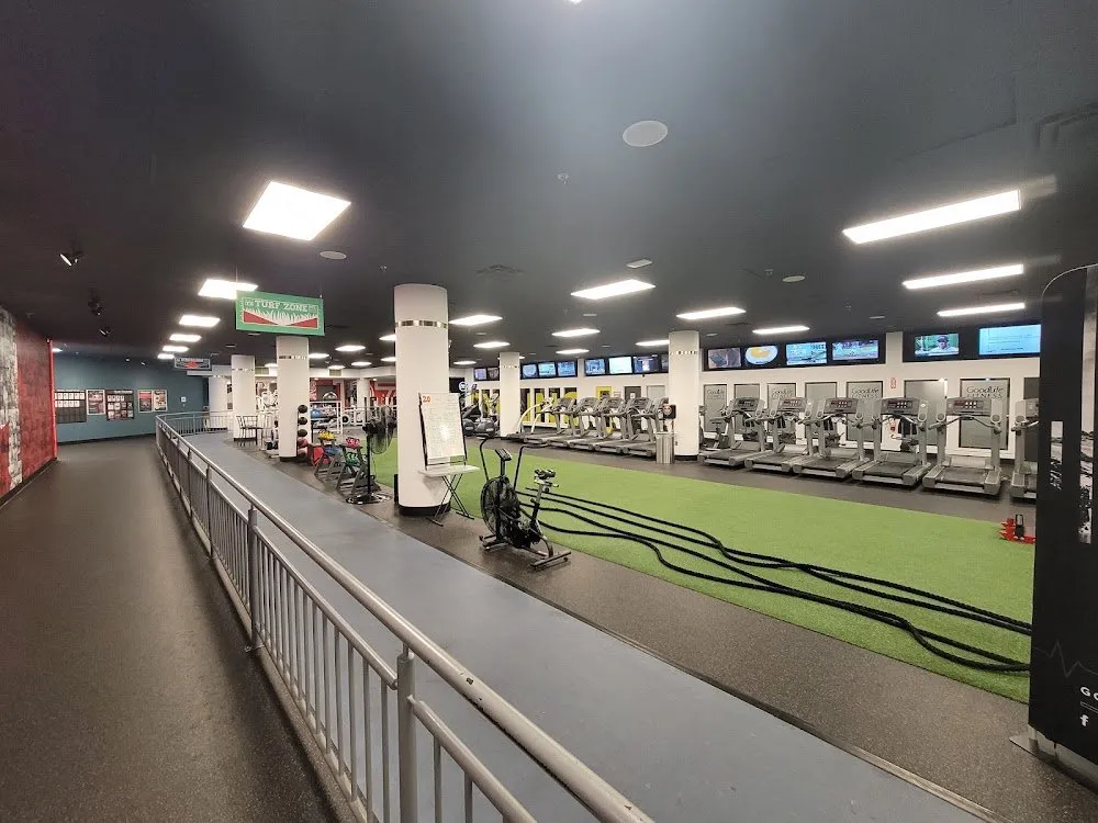 GoodLife Fitness London King and Wellington squash venue photo 3 of 4