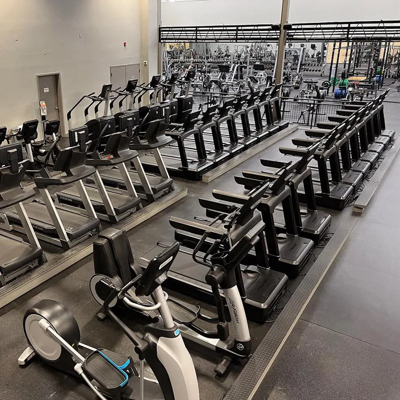 Greate Bay Racquet & Fitness squash venue photo 5 of 6