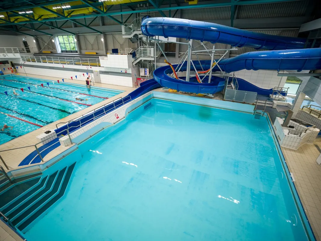 Hanworth Air Park Leisure Centre & Library squash venue photo 7 of 8