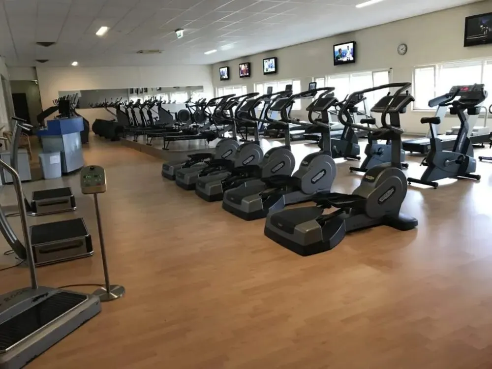 Heijl Sports and Leisure Center squash venue photo 1 of 1