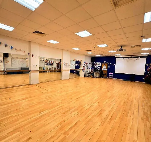 Heyford Park Gym squash venue photo 4 of 9