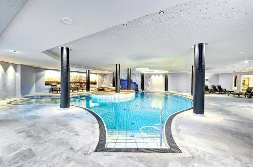 Hotel Gut Brandlhof squash venue photo 1 of 5