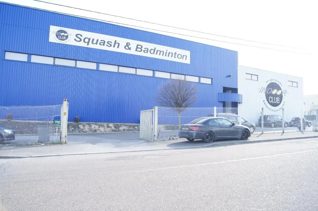 INDOOR CLUB squash venue photo 3 of 10