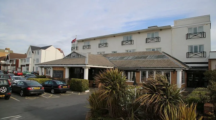 Inn On The Prom Hotel - Lytham St Annes squash venue photo 2 of 6