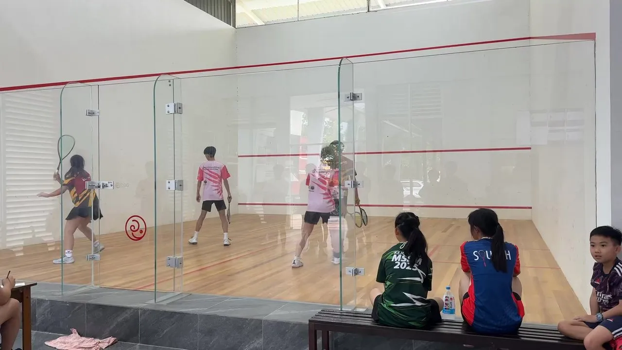 Island Club squash venue photo 4 of 10