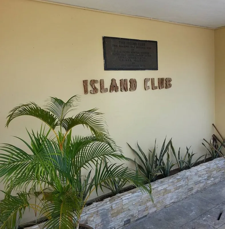 Island Club squash venue photo 2 of 10