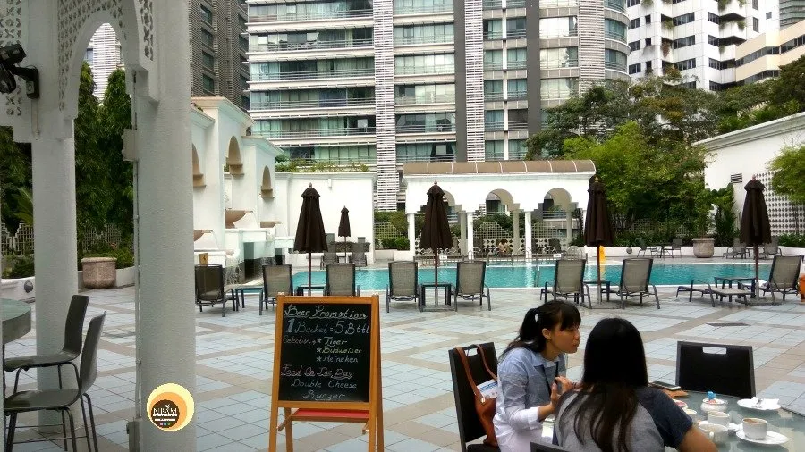 Istana hotel squash venue photo 2 of 4