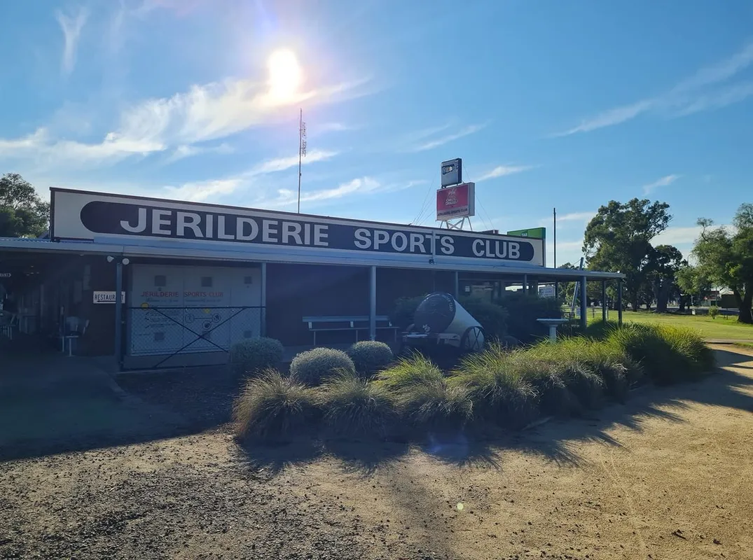 Jerilderie Sports Stadium squash venue photo 2 of 4
