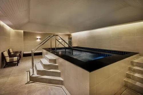 JW Marriott Hotel Bangkok squash venue photo 2 of 5