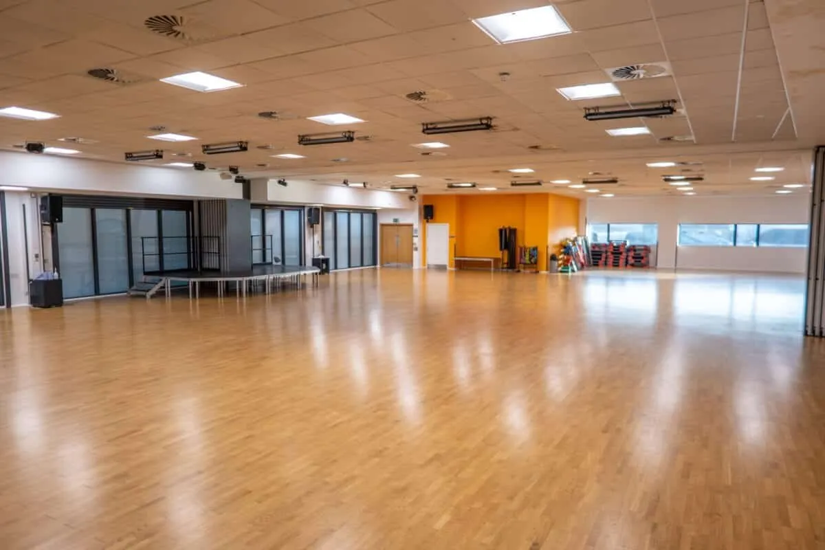 KAL - Huddersfield Leisure Centre squash venue photo 2 of 10