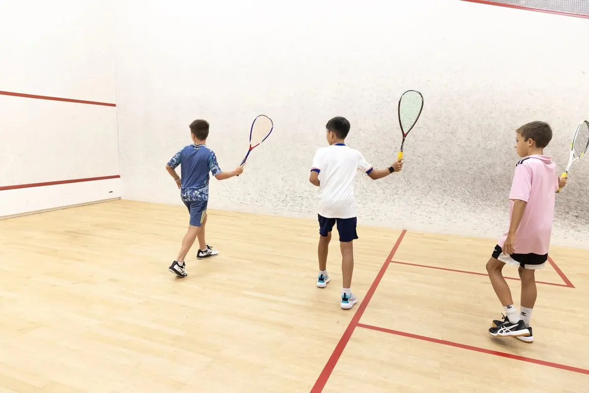 Kamper Juniores Lawn Tennis Club | Tennis & Padel squash venue photo 2 of 3