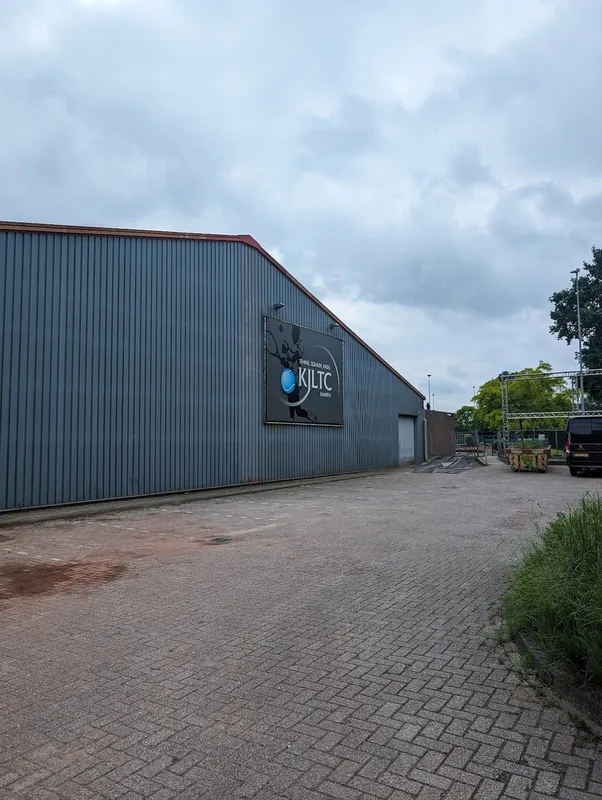 Kamper Juniores Lawn Tennis Club | Tennis & Padel squash venue photo 1 of 3