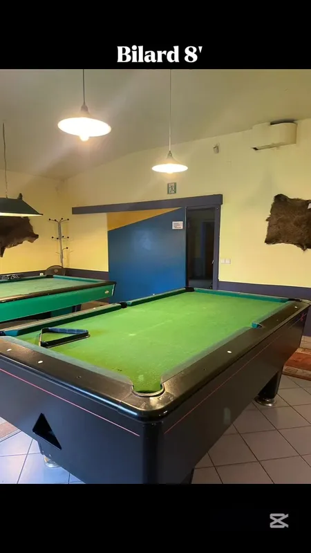 Klub sportowy LKS Atomic Sport squash kregielnia tenis ziemny bilard squash venue photo 2 of 2
