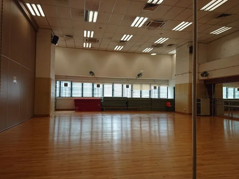 Kwun Chung Sports Centre squash venue photo 8 of 8