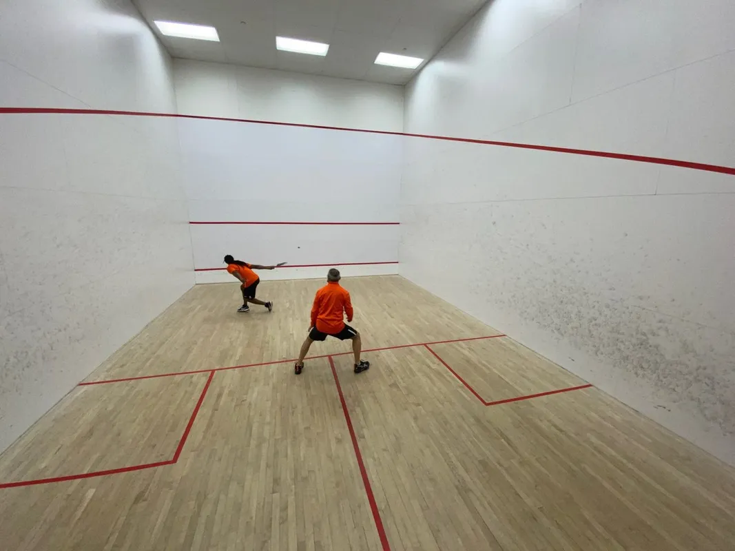 Lakeshore Sport & Fitness Fullerton squash venue photo 6 of 10