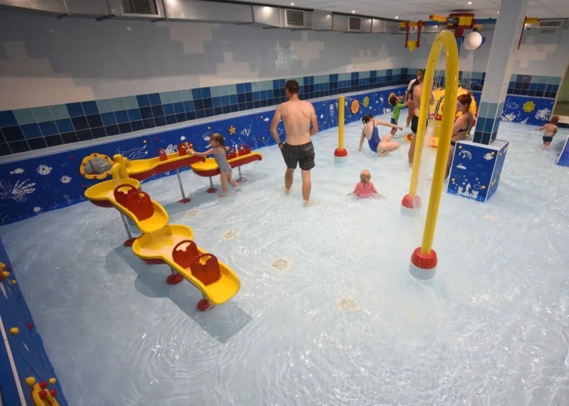 Leisure at Cheltenham squash venue photo 8 of 10