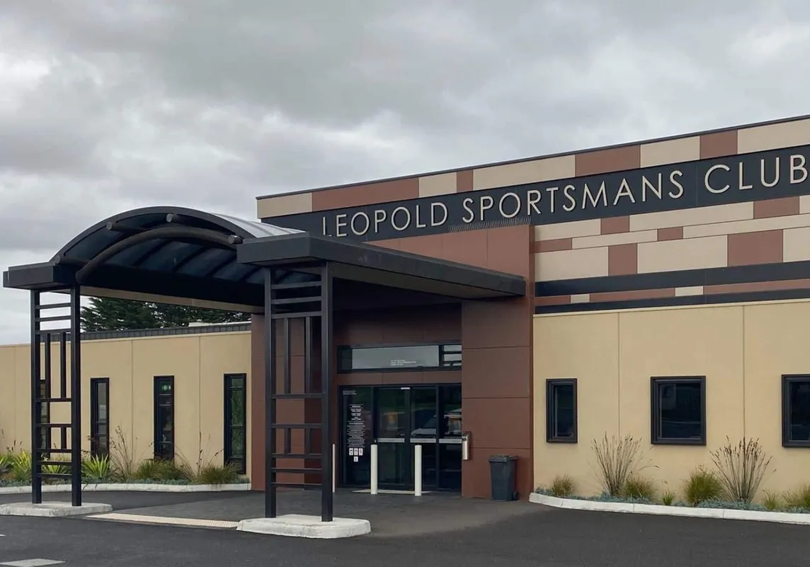Leopold Sportsmans Club squash venue photo 3 of 5