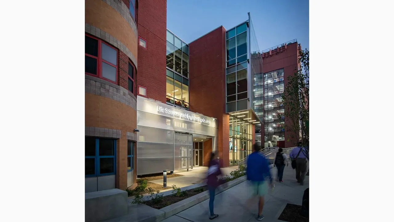 Life Sciences Institute of New Jersey - Nexus of Neurosciences & Squash squash venue photo 1 of 1