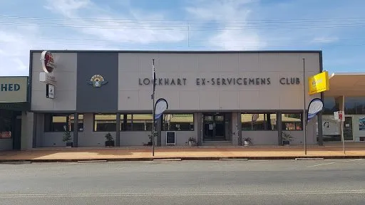 Lockhart Ex-Servicemen's Club squash venue photo 1 of 7