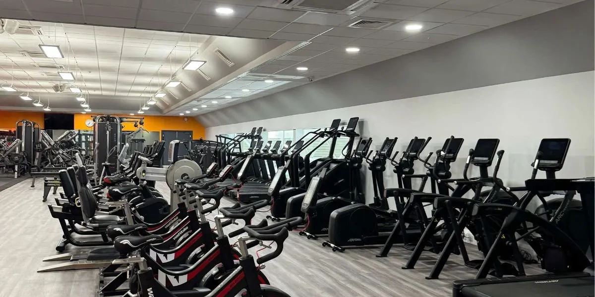 Loddon Valley Leisure Centre squash venue photo 1 of 5