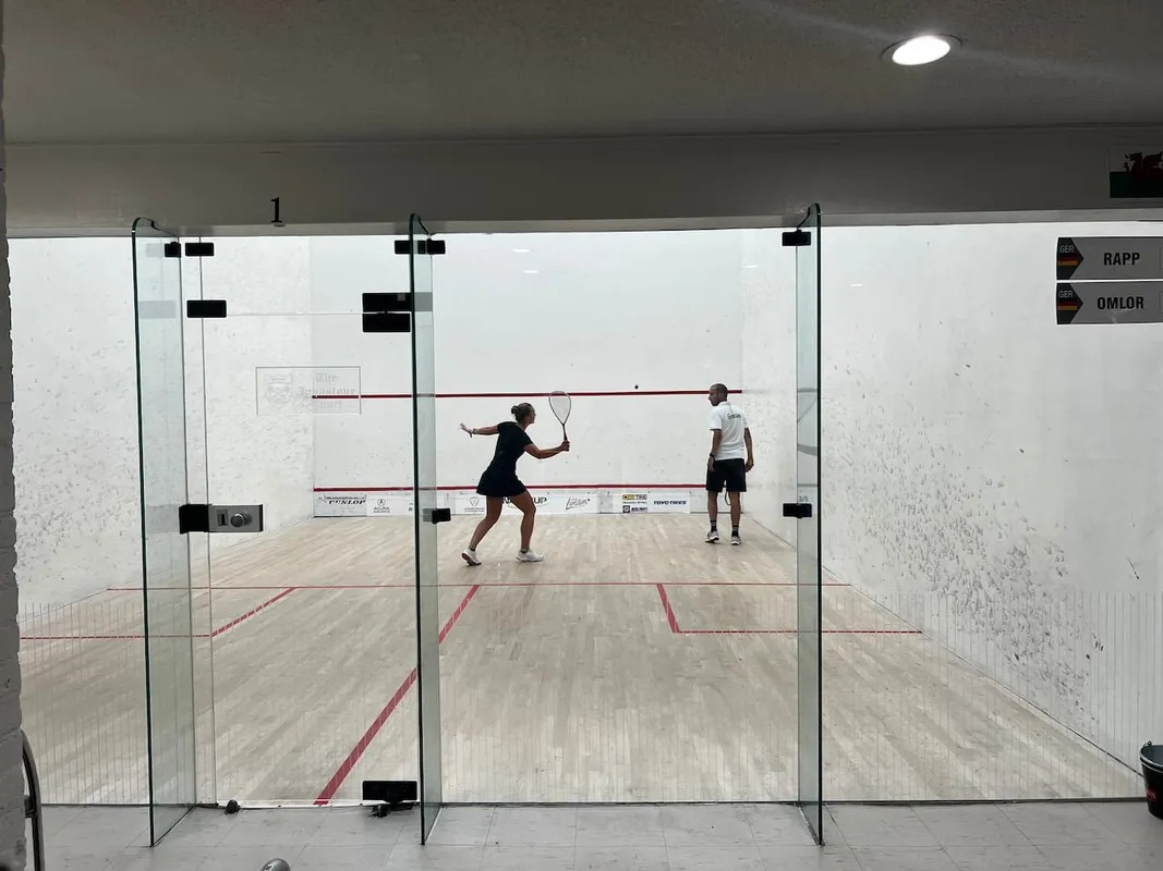 London Squash & Fitness Club squash venue photo 8 of 8