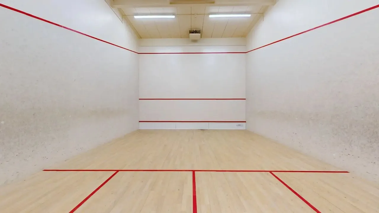 Macclesfield Leisure Centre squash venue photo 10 of 10