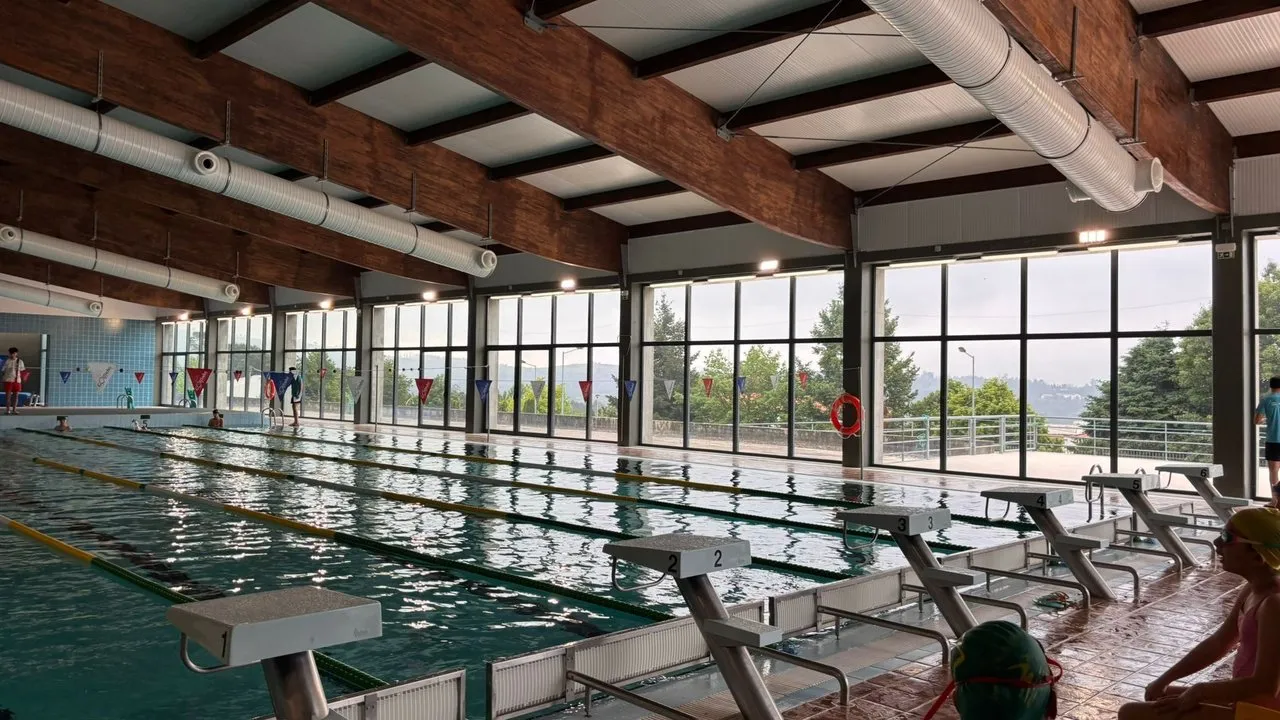 Mangualde municipal pools squash venue photo 3 of 4