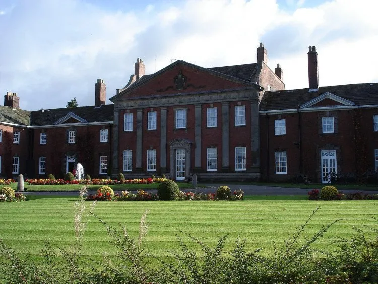 Mottram Hall squash venue photo 1 of 7