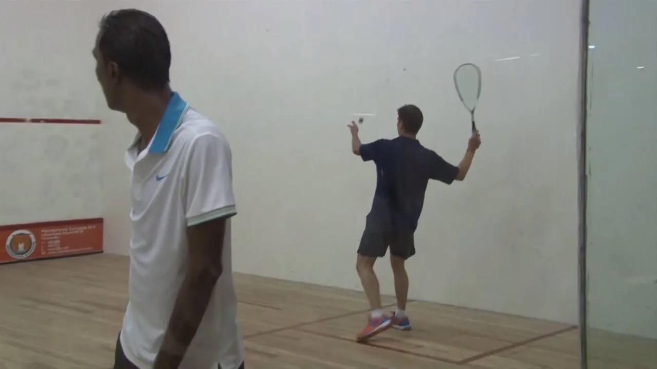 Multifit Bowling, Squash & Sportcenter squash venue photo 1 of 2