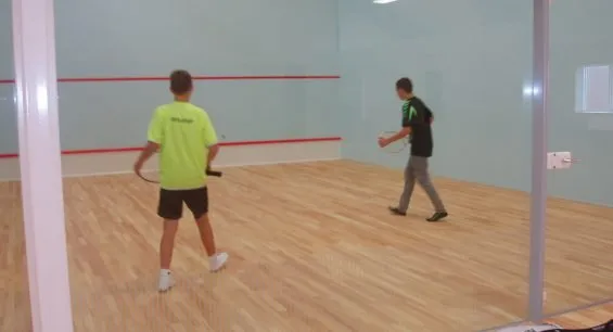 Naesset Motion & Fitness (Naeshallen) squash venue photo 7 of 10
