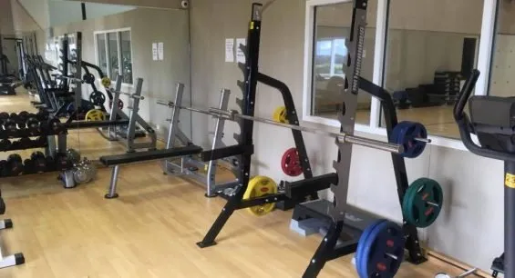 Naesset Motion & Fitness (Naeshallen) squash venue photo 4 of 10