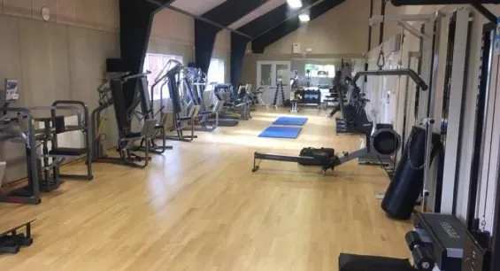 Naesset Motion & Fitness (Naeshallen) squash venue photo 2 of 10